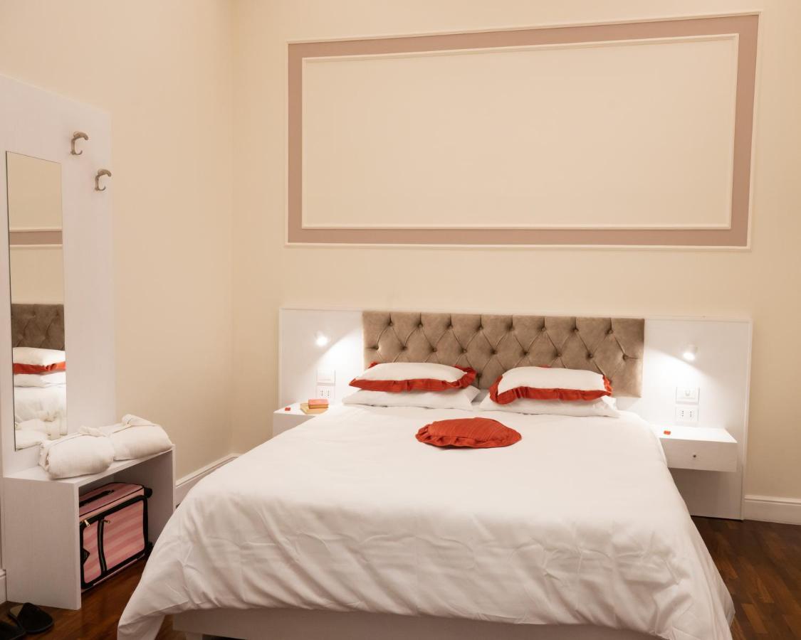 Bernini House Naples Hotel Eksteriør billede
