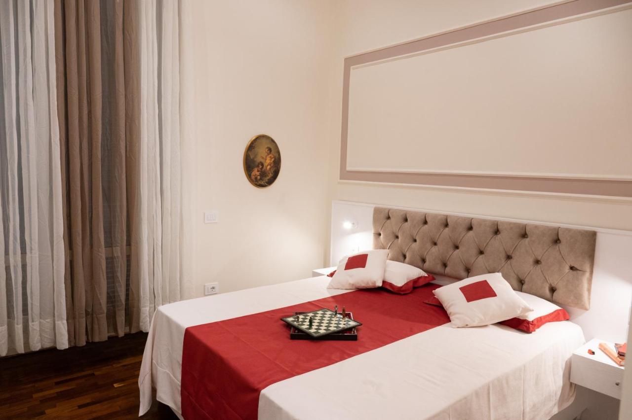 Bernini House Naples Hotel Eksteriør billede