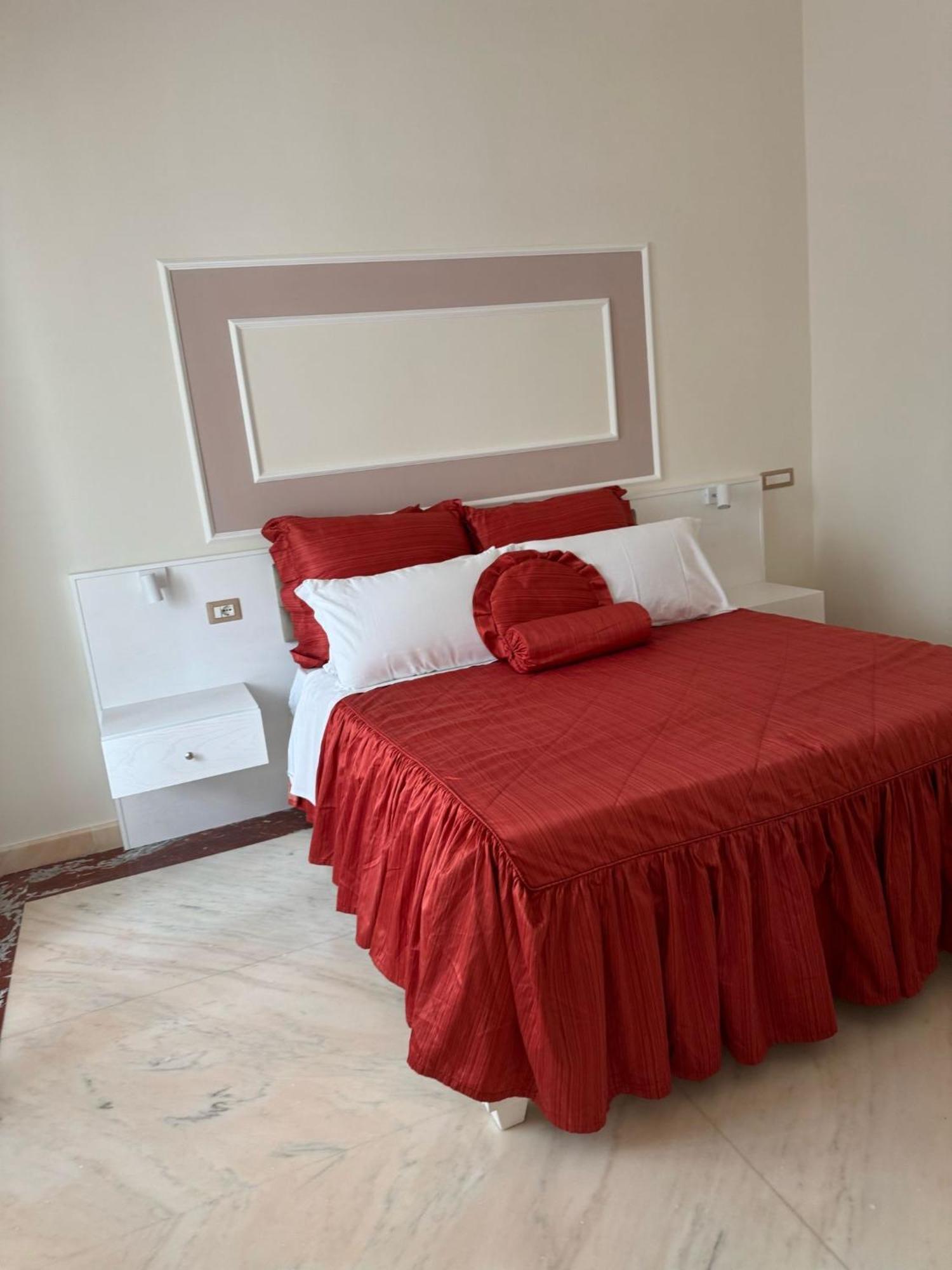 Bernini House Naples Hotel Eksteriør billede