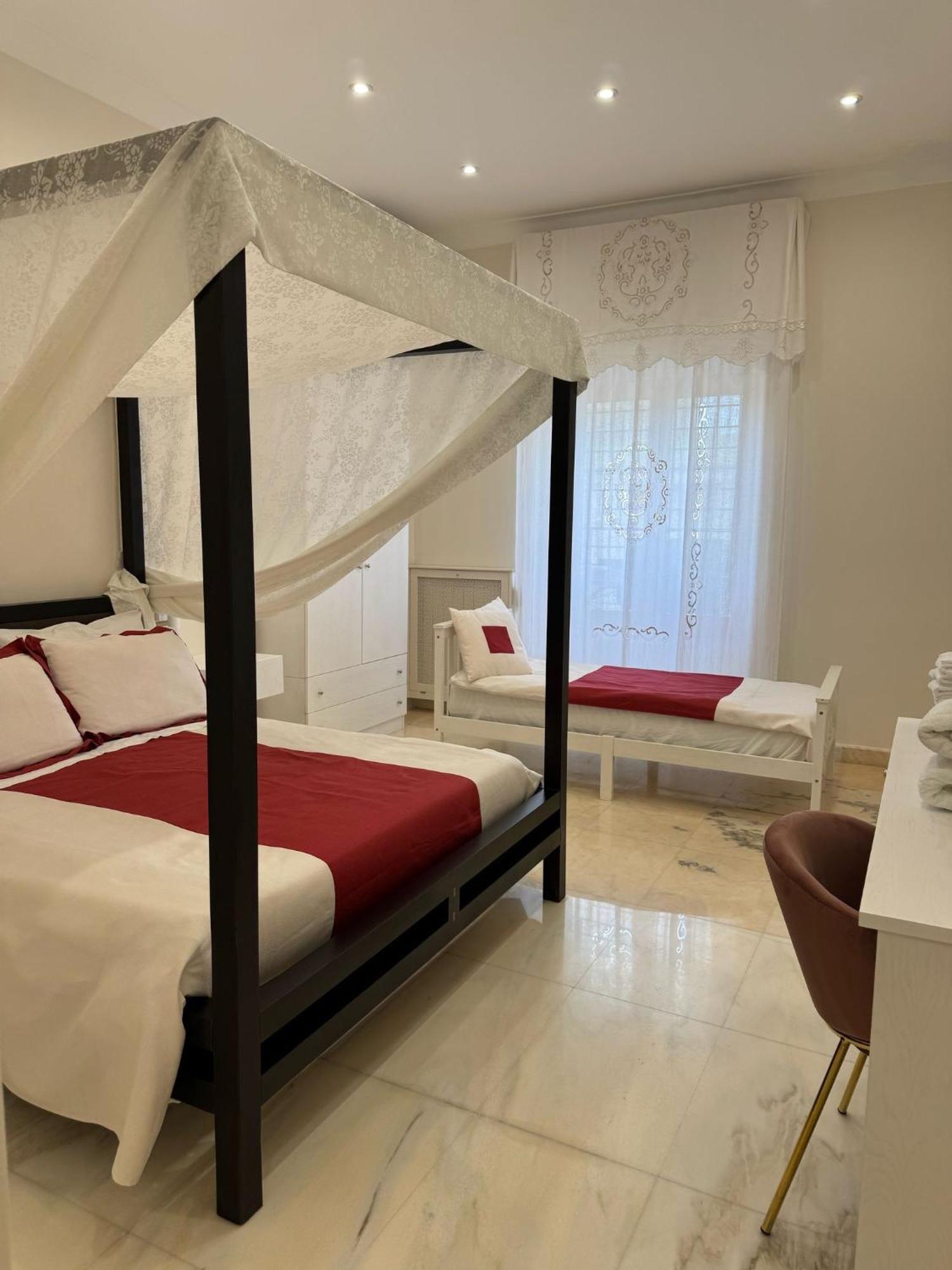Bernini House Naples Hotel Eksteriør billede