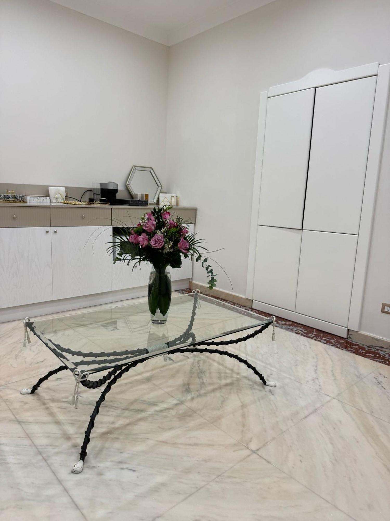 Bernini House Naples Hotel Eksteriør billede